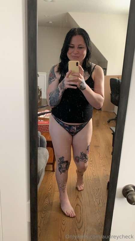 Felt cute, might get naked later💁‍♀️😘 (video featuring my li..