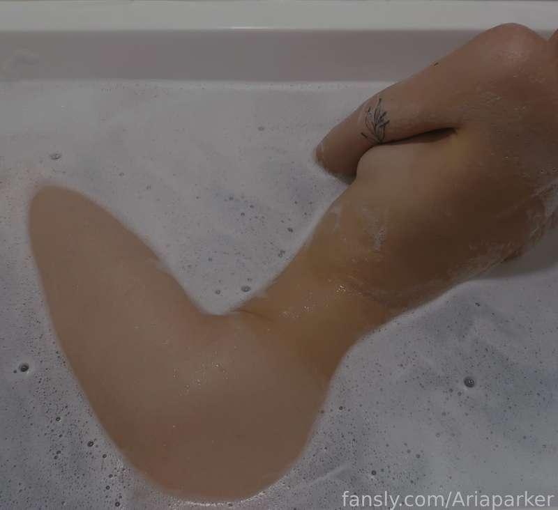 💙Bath time Babes💦
