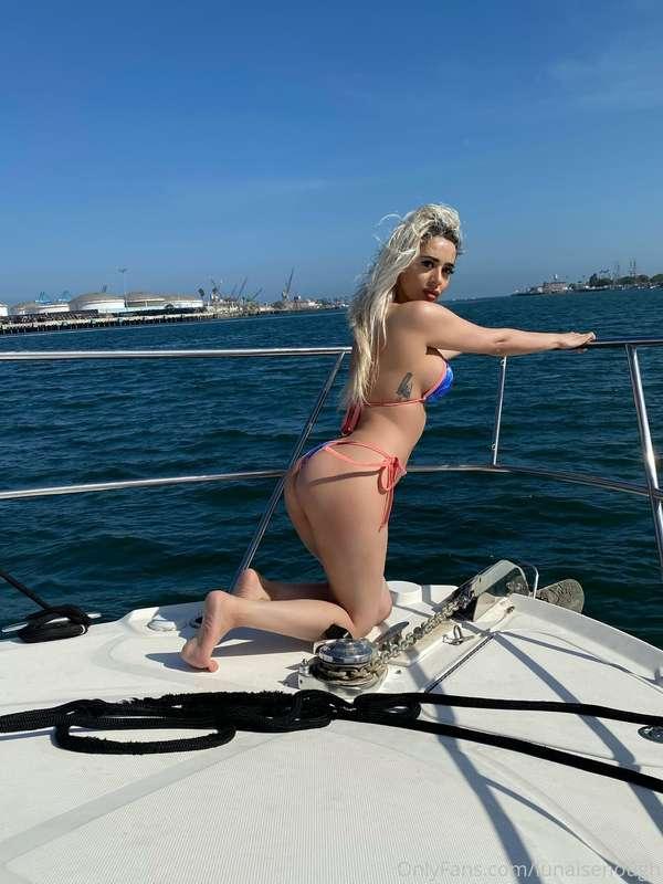 I can’t wait for the next yacht party 🛥☀️🏝🍹 Summer 2021 is g..
