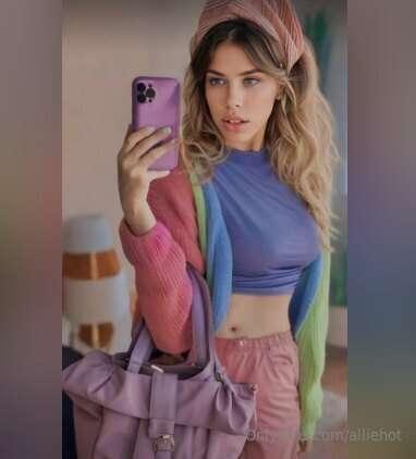 My bestie @kate_queenn  shoots some really hot content!❤️‍🔥S..
