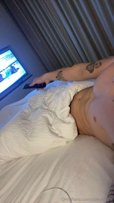 whos trying to netflix and chill?