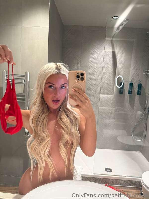 Have you seen my new tape it gets messy😉💦