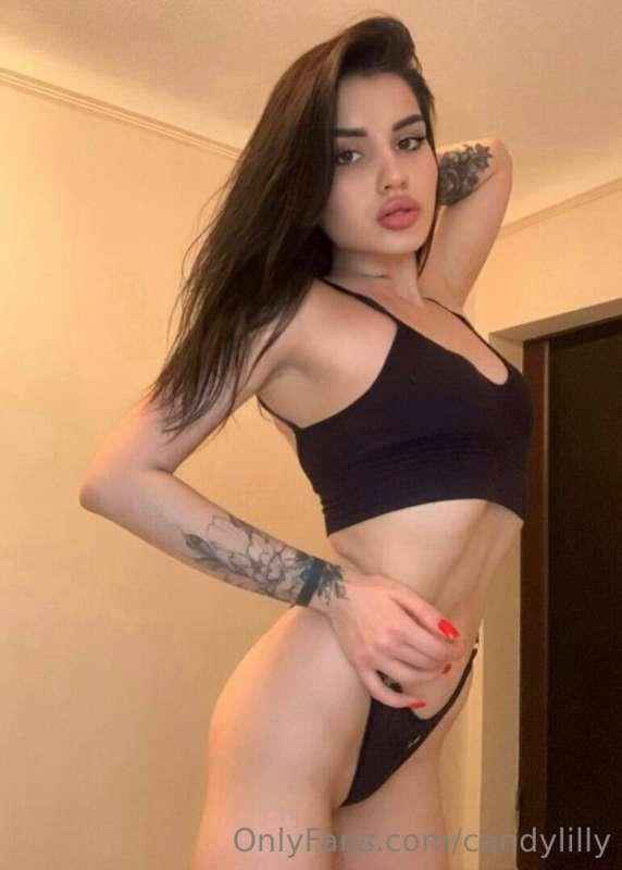 PUFFY LIPS @justluaa FOR DEEP JUICY BLOWJOB🥵💦💦💦 THIS KINKY B..