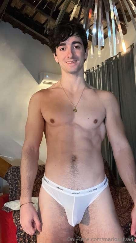 Os deseo buen inicio de semana🤍