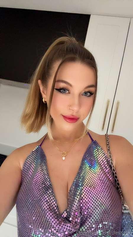 What are we doing tonight?? 🥰