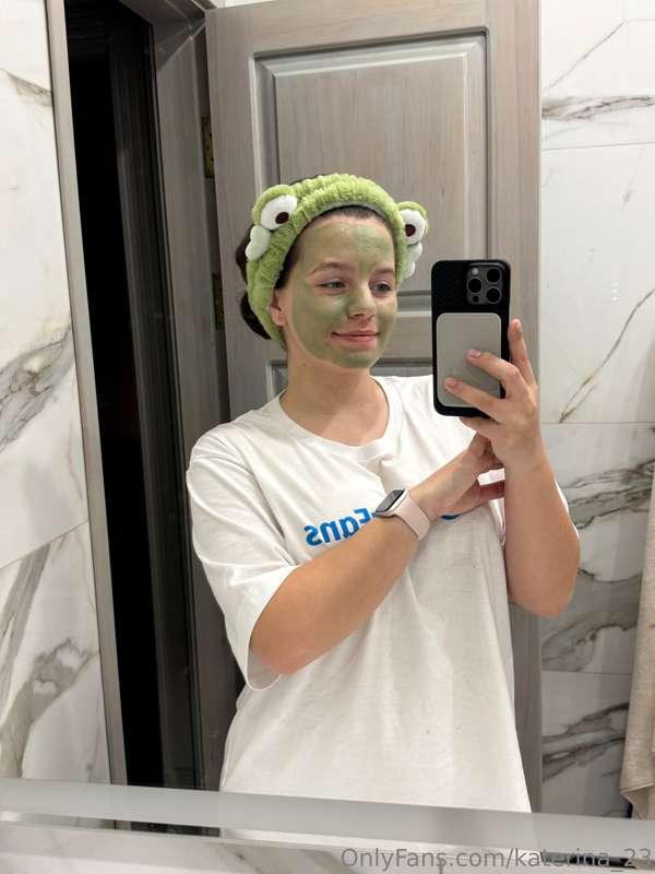 The mask on my face is seriousBut the shirt speaks for itsel..