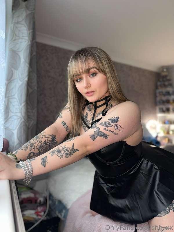 Can you obey me 🖤