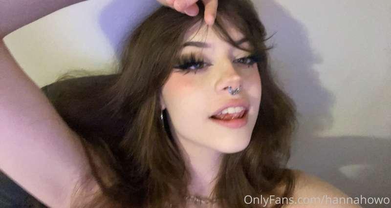 hi :) swipe to the end 4 a surprise