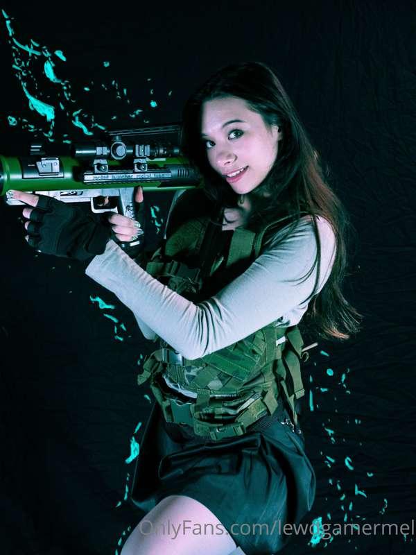 First ever *Nuclear* cosplay from Super People! Also my firs..