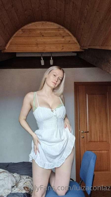 Sweet angel (just inside)