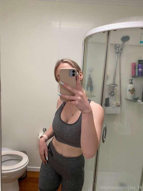got all sweaty at the gym 😉💦