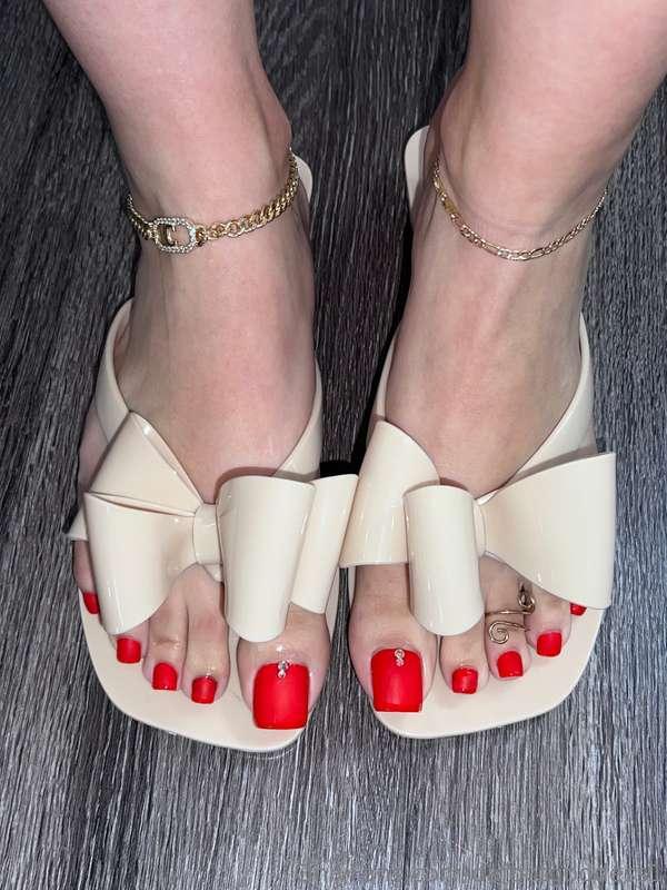 dafootgoddess1 image #1