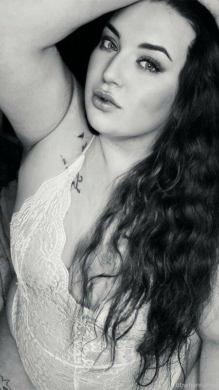 Seriously in love with black and white photos right now ??