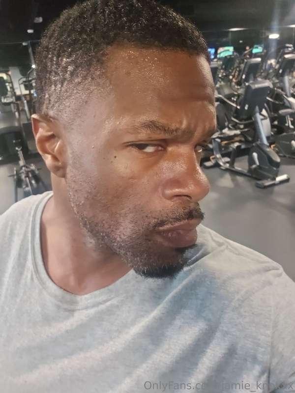 Do I need a haircut or am I tripping