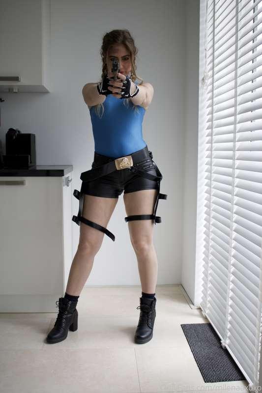 Do you like me as Lara?🤭