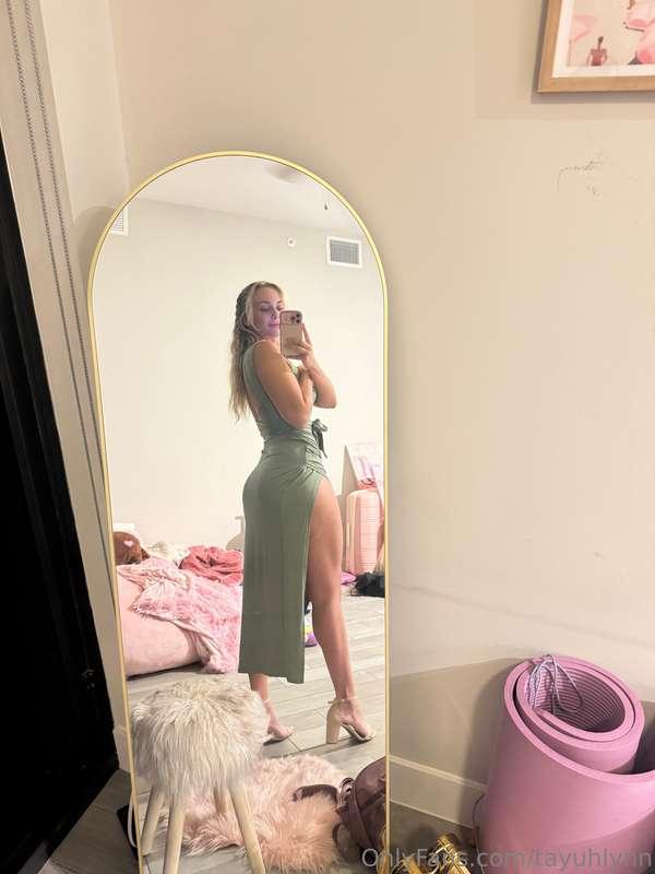🍑 THIS JUICY ASS IS LOOKING FOR YOU 😈💦Can you handle all thi..