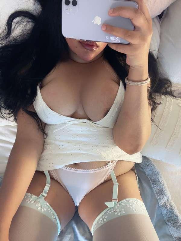 i find a subtle nip slip so deliciously naughty… I love to t..