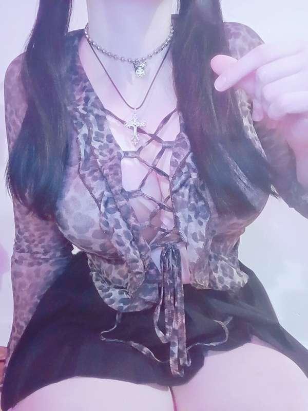 Oh you're so close to getting a little peak of my pussy aren..