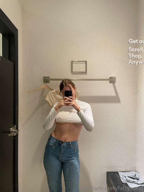 🫣At the mall 💅🛍️🛍️