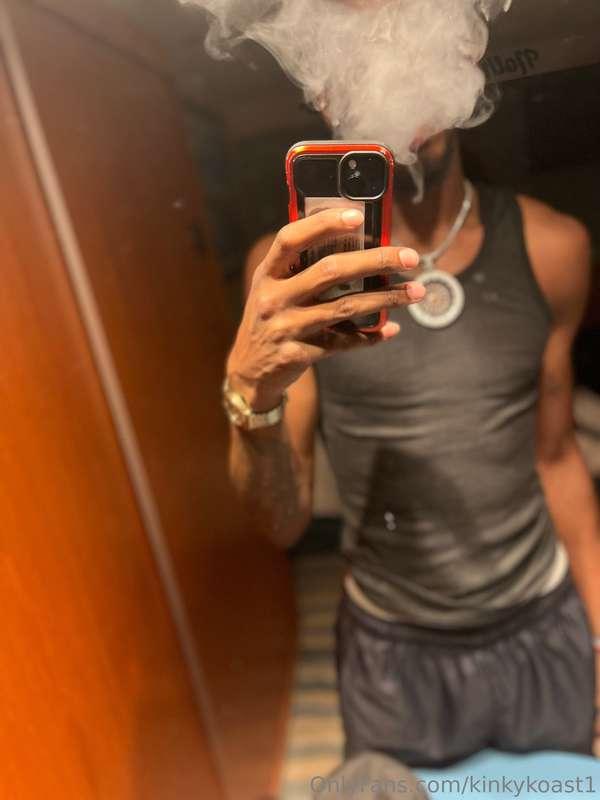 I wish I had sum 💦 🫦’s around my meat stick 