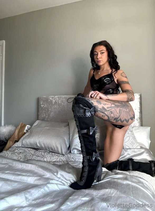 Want to see the pussy in boots? Prove to me that you are wor..