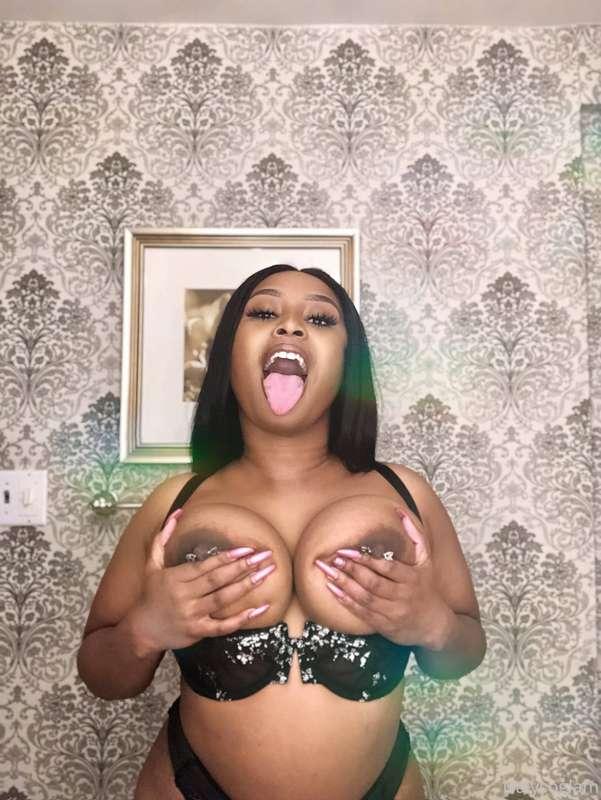 Good morning 👅