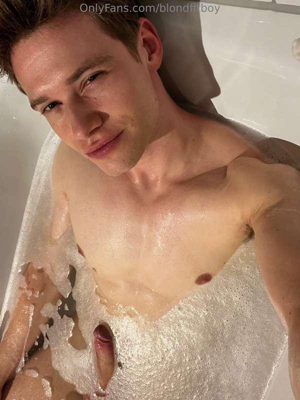 Like if you want to take a bath with me 🛁🧽😈