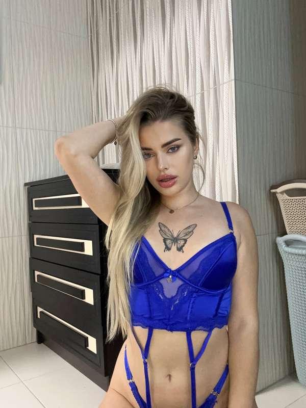 I want you to pull my hairs, when we'll fuck, it's make me s..