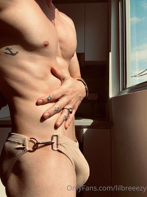 u lads are gonna love this swimwear 🥵 makes ur bulge look am..