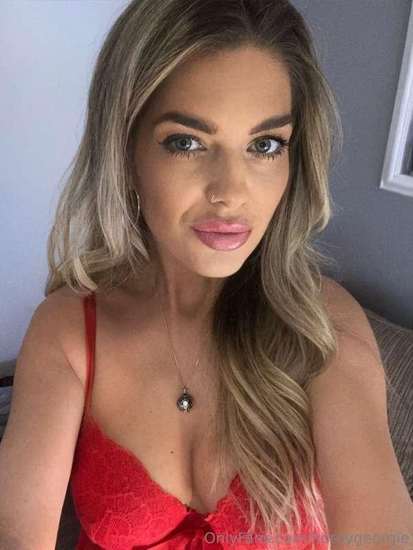 Going live now baby! Come and join me xx