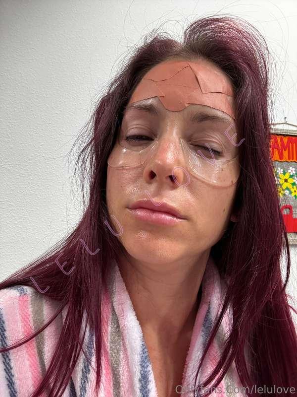 Monday mornings be like.... 😅