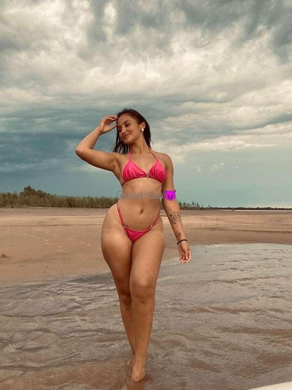 Do you want to see how my back bikini looks on me? Send me a..