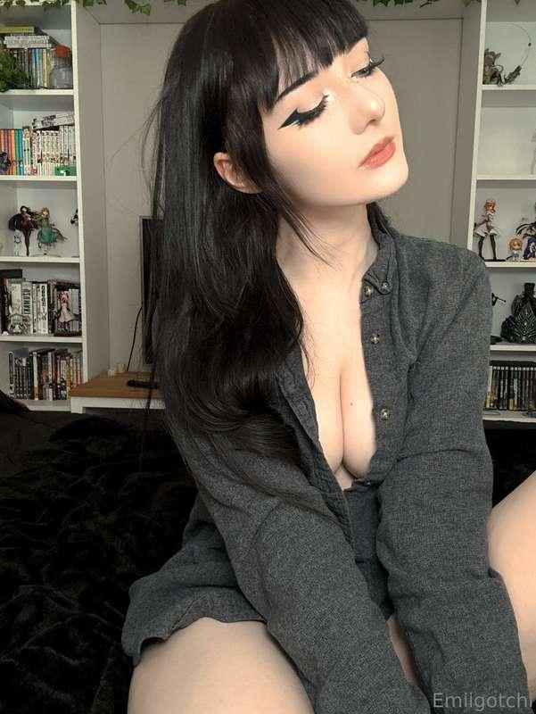 Going bowling tonight! Wish me luck! >:)