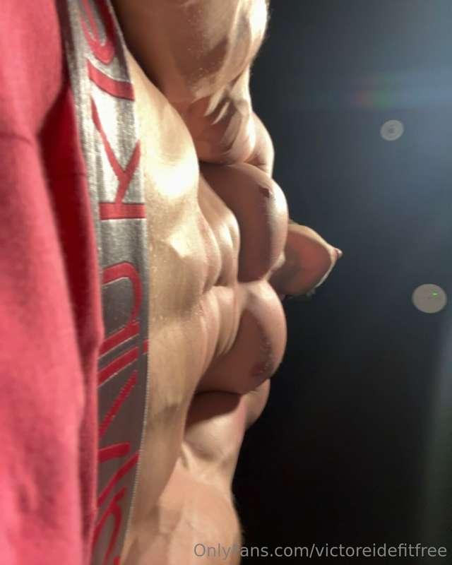 Your POV…😏My premium page 90% OFF today!👇🔞onlyfans.com/victo..