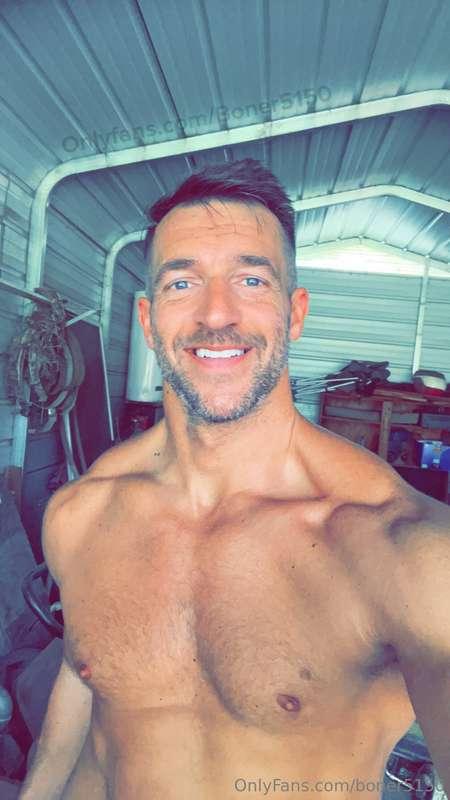 Hope everyone had a great day! Spent mine doing yard work, c..