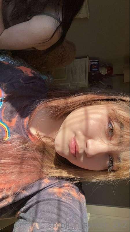 Gmorning erebody💖 My skin looks really good in these pics fr..