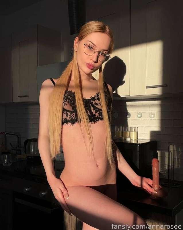 #fyp #trans #tgirl #transgirl #transgender #mtf #mommy #shemale #young #blonde #fetish #goddess