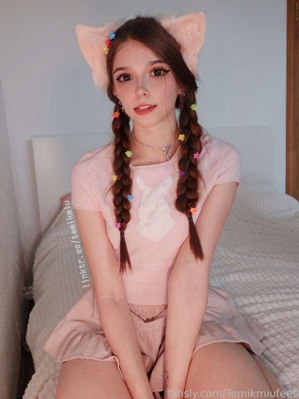 temikmiufeet image #2
