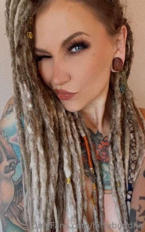 ❄️☃️More shitty weather heading my way 👎🏼😩. 
Anyone up for a..