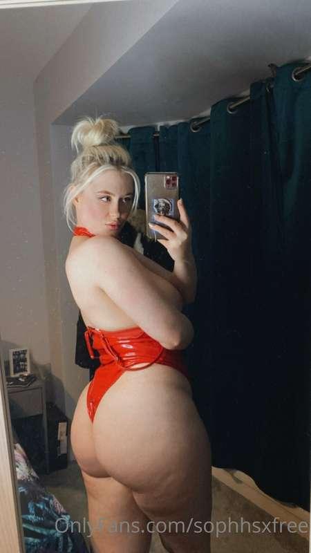 How about a booty shot?😝