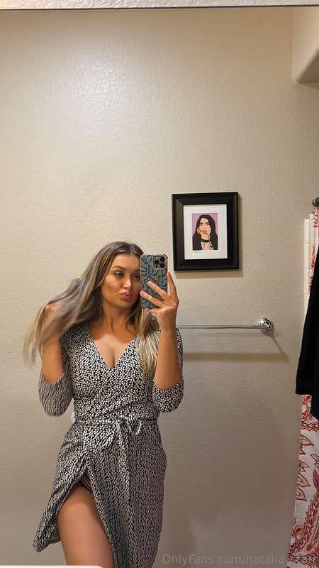 Slide in my DM. I wanna play with you.
