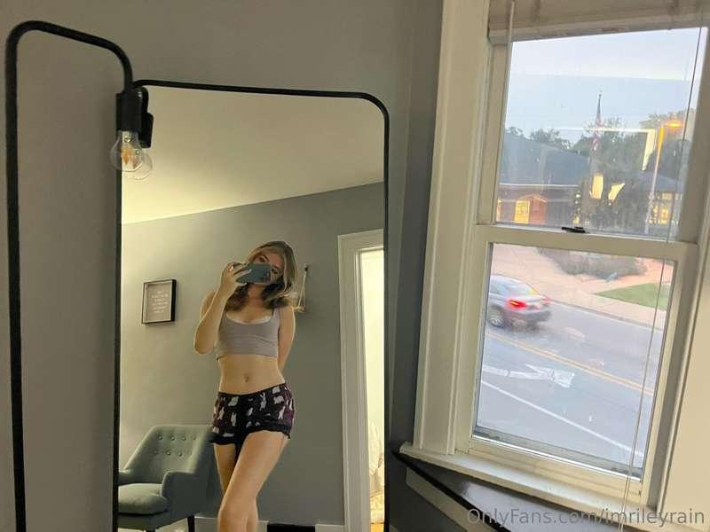 imrileyrain main image