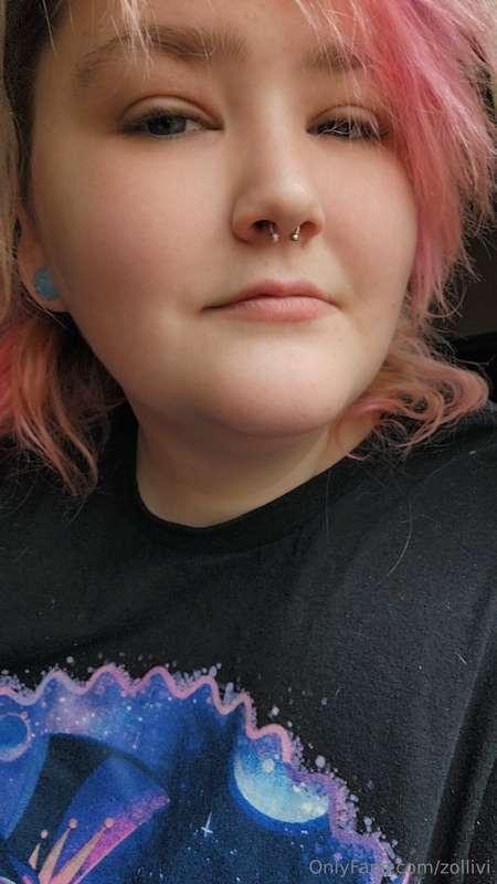 Wanna see my butt plug? 