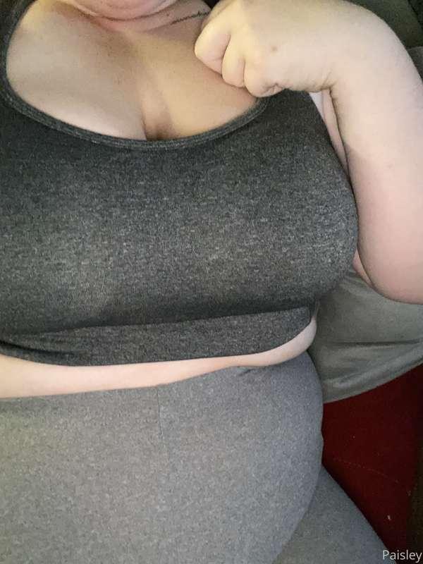 Gym time 😜
Onlyfans.com/babypaisley