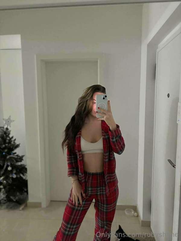 Let me satisfy all your desires, daddy.