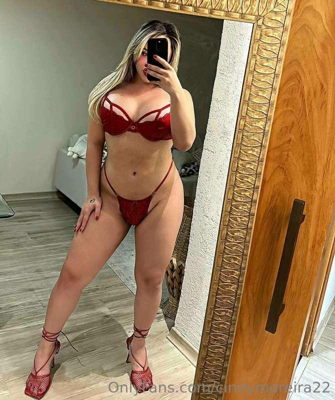 @clariceboaventura

Subscribe to my SUPER HOT friend's OnlyF..