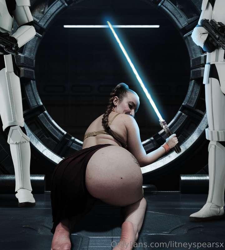 Waitin for Jabba like… 🐌💦🖤