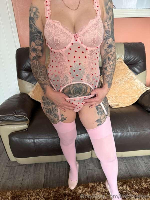 THE PUSSY/ASS AND BOOB PICS WILL BE UPLOADED NEXT JUST $3.99..