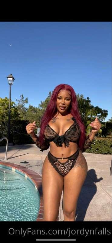 💦Horny and ready to swim🏊🏽‍♀️ 
 who's joining ? 🏊🏽‍♀️🏊🏻‍♂️🏊🏾..