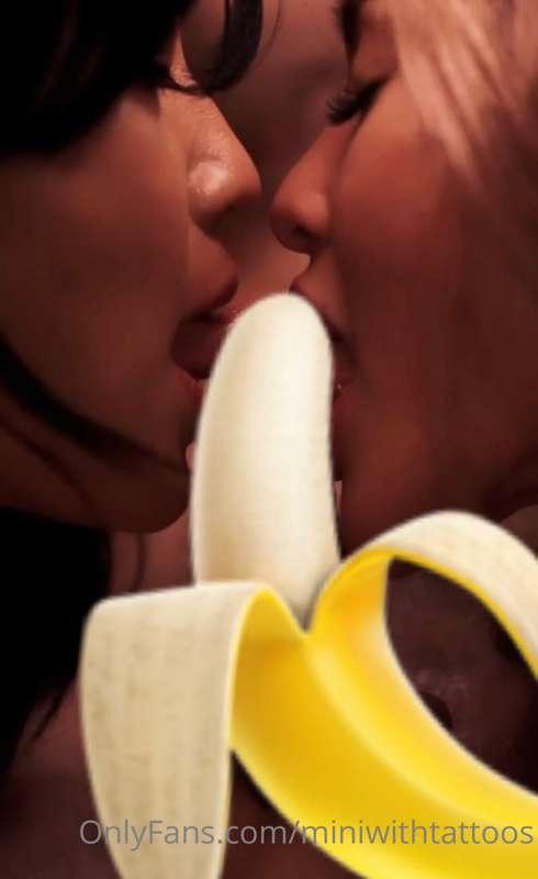 Two girls, one 🍌